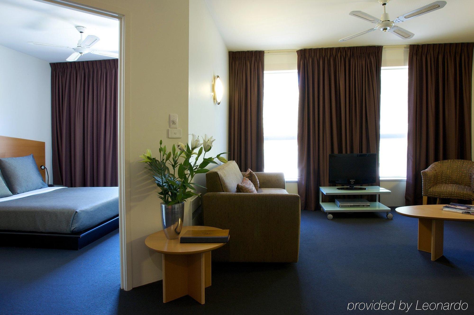 The York Canberra Chambre photo